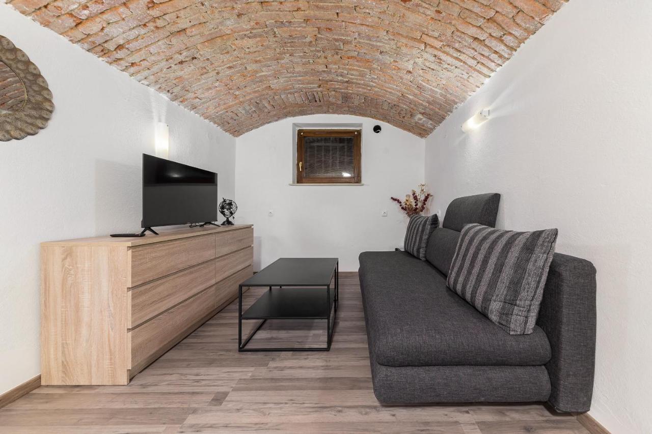 Apartment Gong リュブリャナ エクステリア 写真